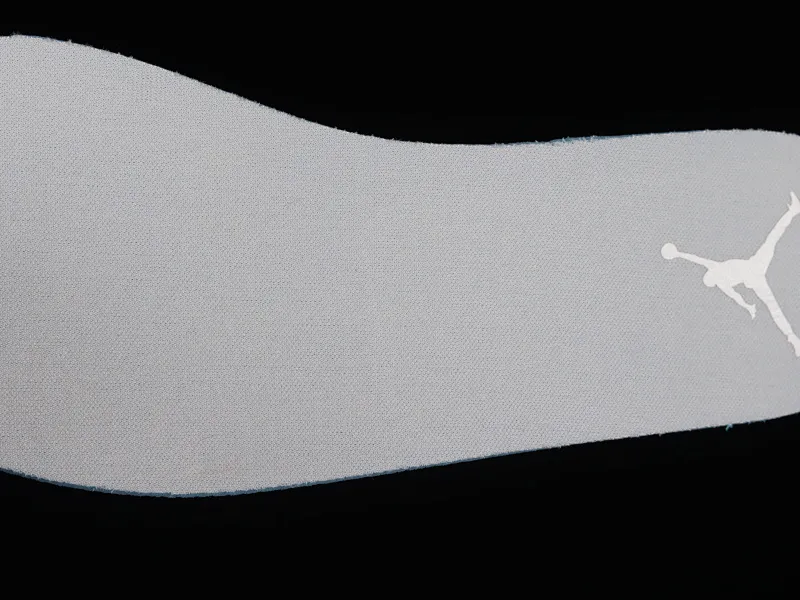 All Categories Air Jordan Jordan Series Basketball Shoes Air Jordan 1 Low Z Edition Air Jordan 1 Low "Gcel" AJ1 Joe 1 Silver Sports Culture Basketball Shoes DX6070-101